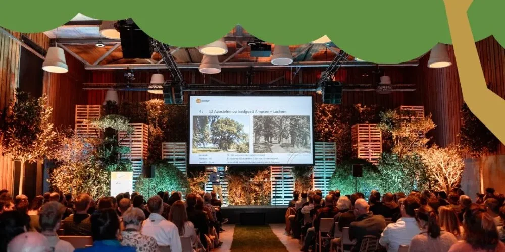 Netwerken tijdens de 16e Nederlandse Boominfodag. (Foto: Sasha Ushakova)
